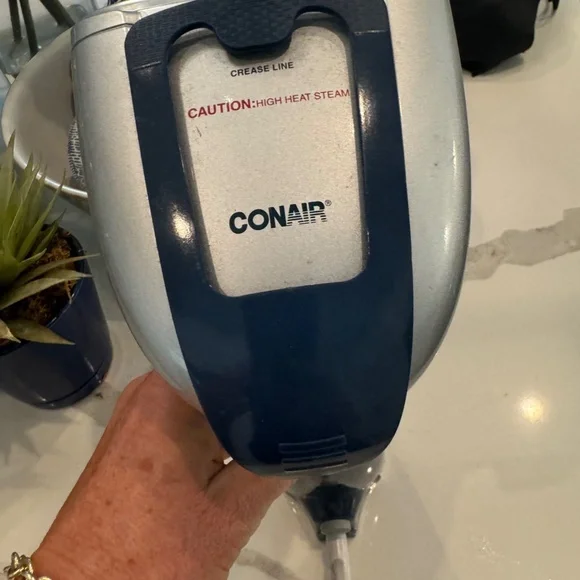 CONAIR 120V AC 1550W HAND STEAM CLEANER EXCELLENT CONDITION solofficialkw.com